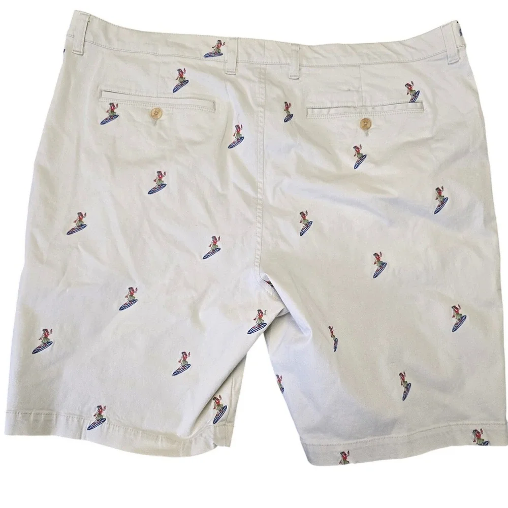 Tommy Bahama Mens 42 Shorts Surfboard Embroidered Beige Casual Chino - Picture 3 of 15